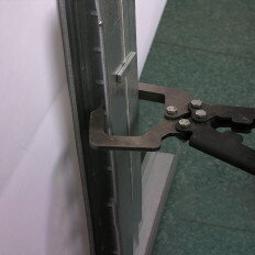 Pince à agrafage profils dos à dos Mondelin