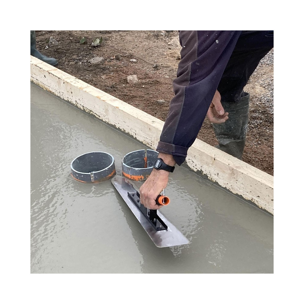 ENAR TRO - Lisseuse à béton Manuelle Oscillante avec manche en