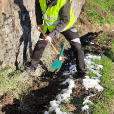 Pioche de cantonnier Duopro douille ovale 2 kg sans manche