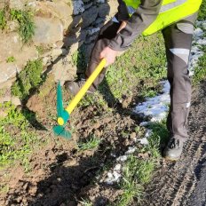 Pioche de cantonnier Duopro douille ovale 2 kg sans manche