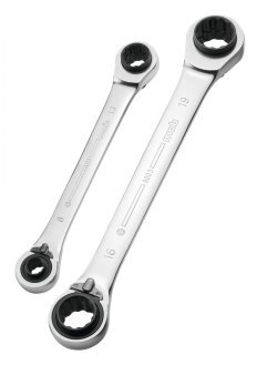 Jeu de 2 clés à cliquet 4x4 sur carte - MOB