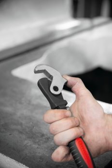 Cle auto-ajustable a effet cliquet - MOB